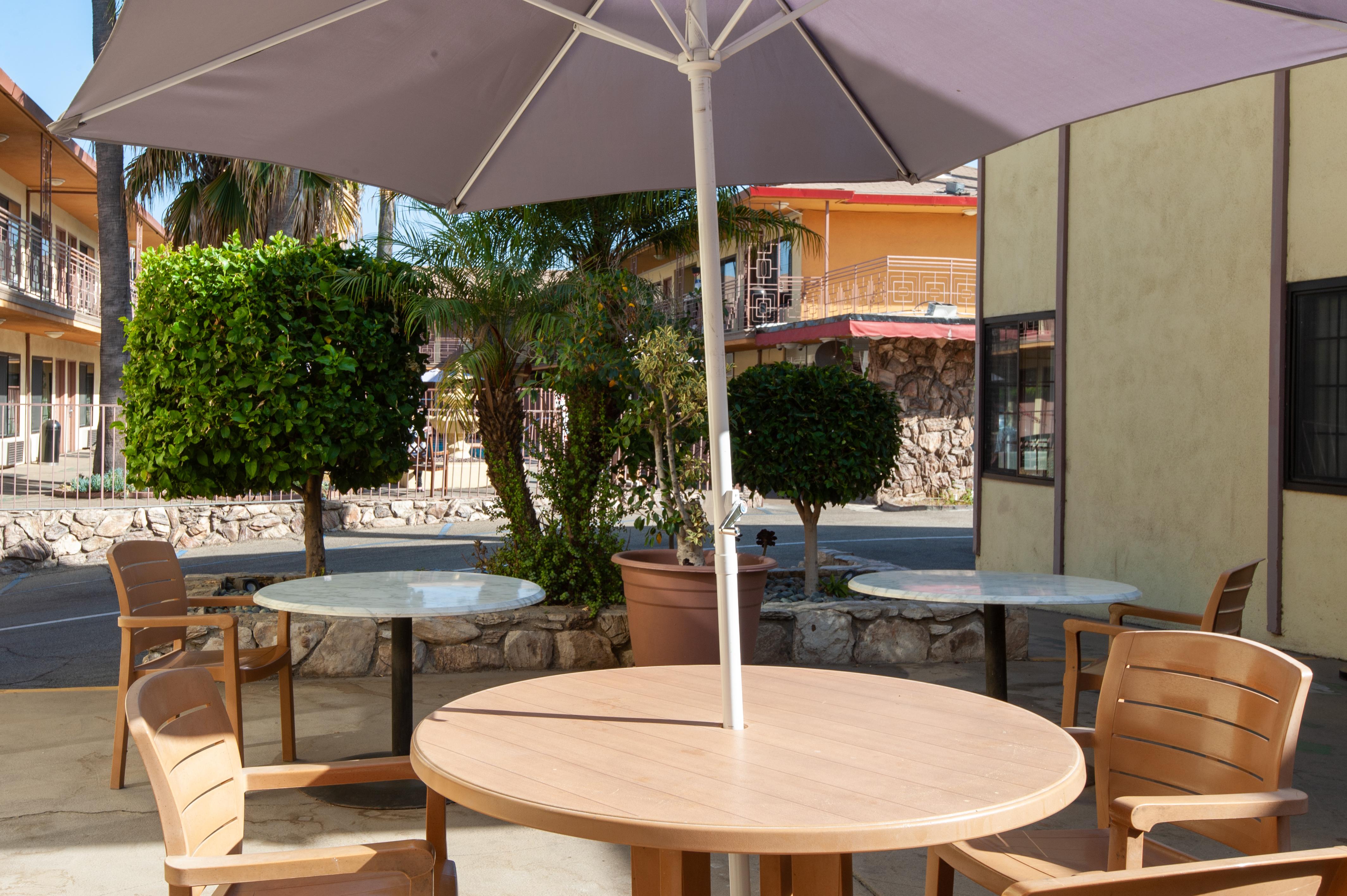 Studio City Court Yard Hotel Eksteriør billede