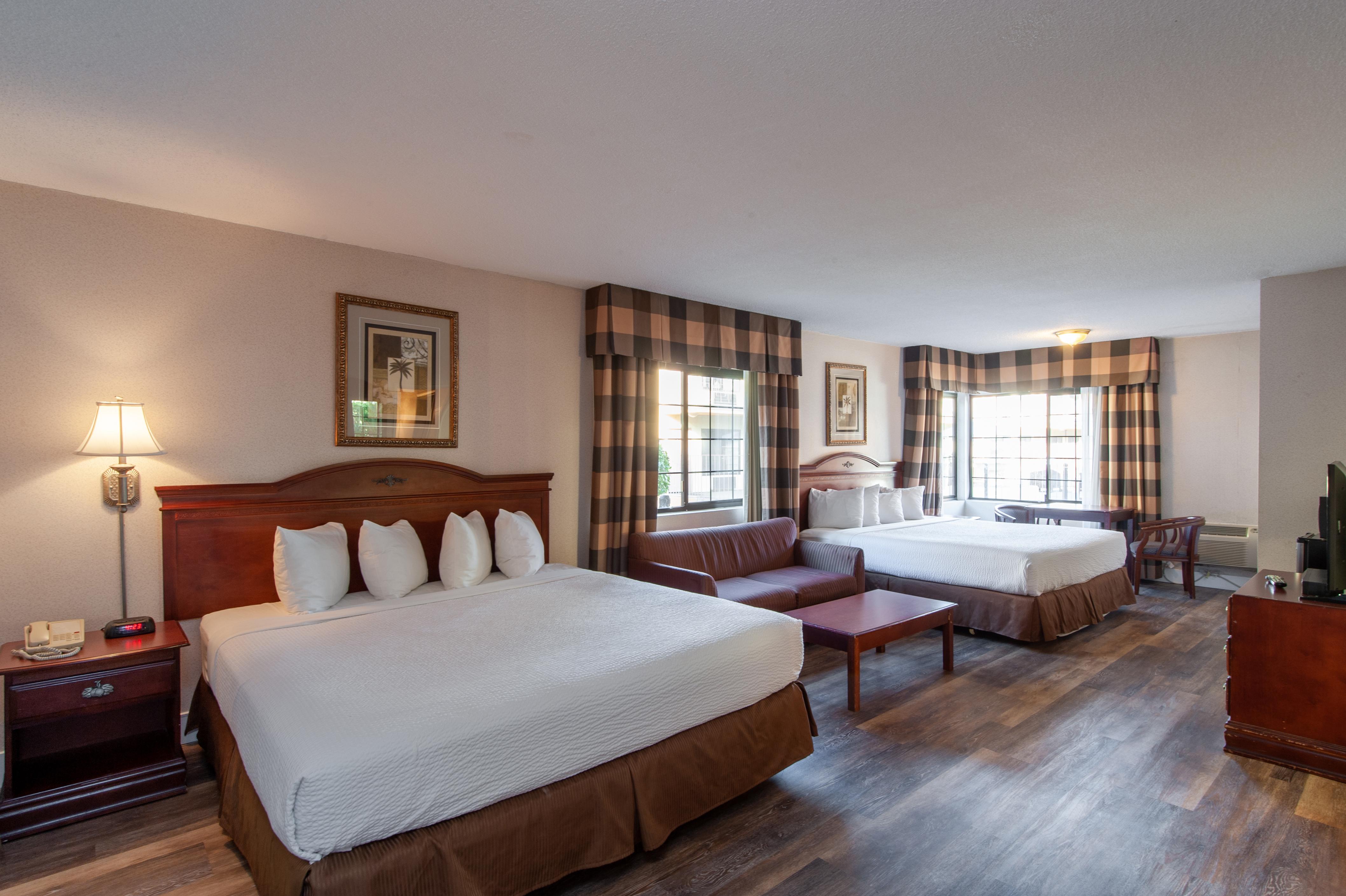 Studio City Court Yard Hotel Værelse billede
