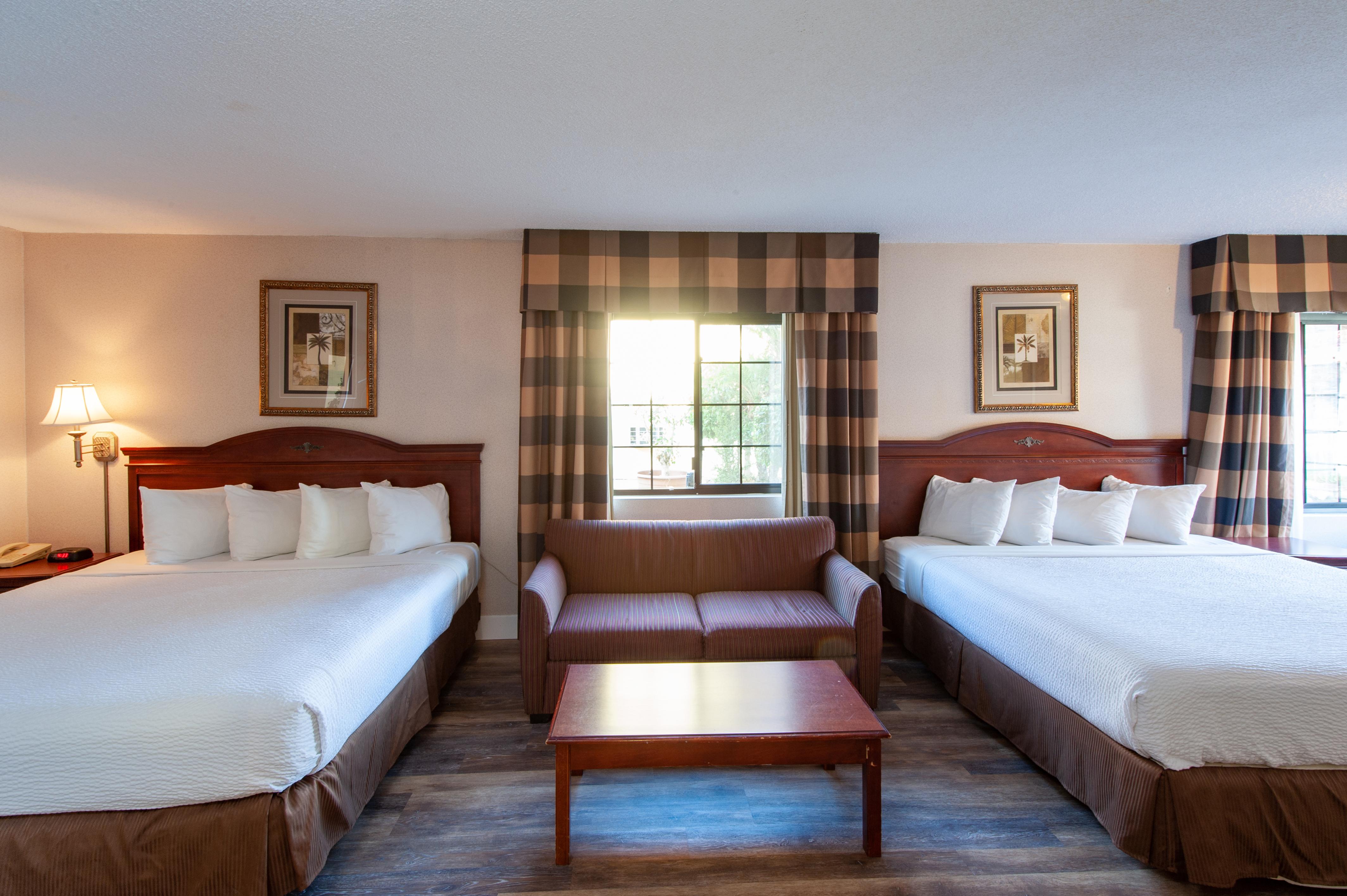 Studio City Court Yard Hotel Værelse billede
